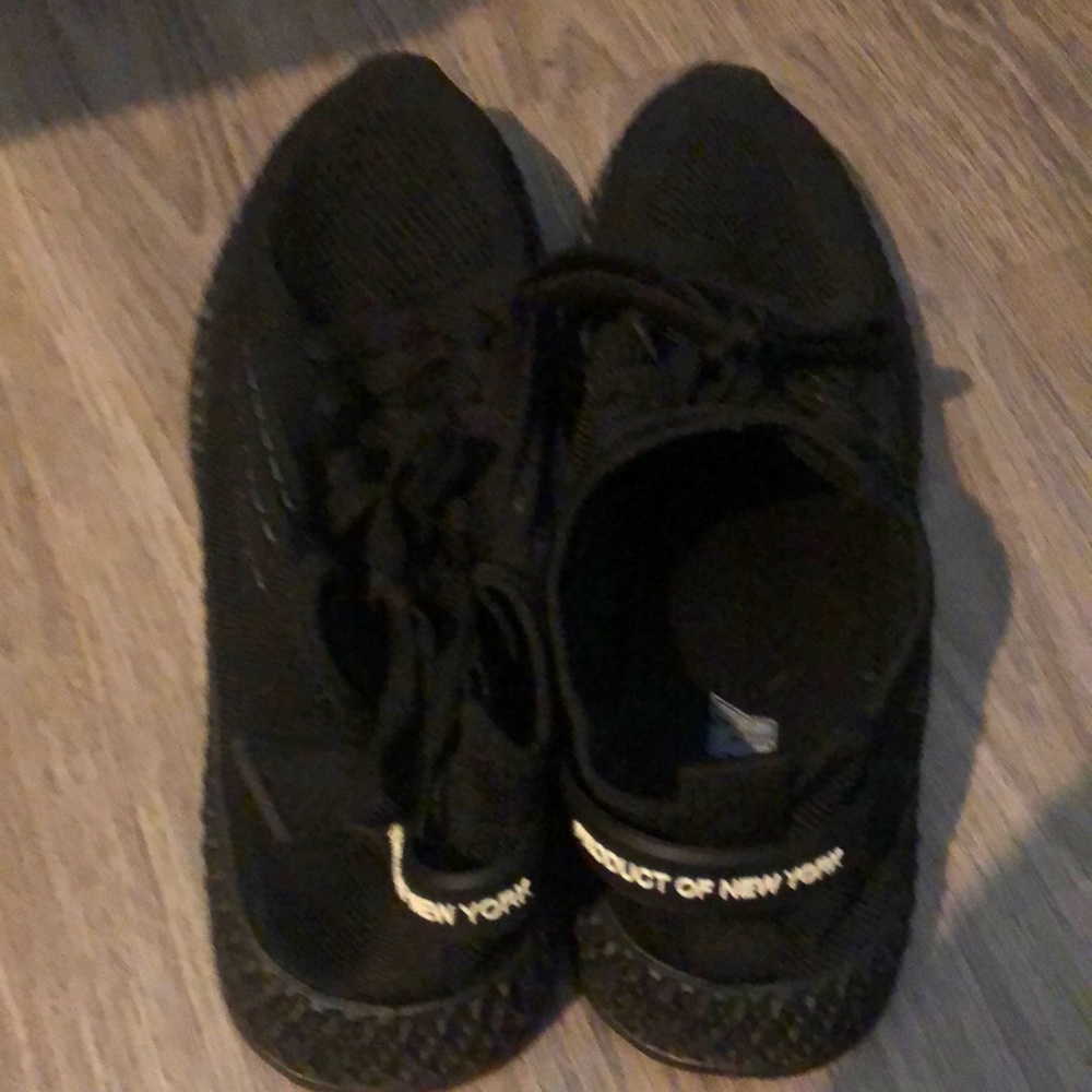 Workout shoes